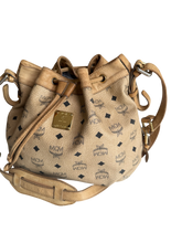Lade das Bild in den Galerie-Viewer, MCM Bucket Bag Beige Visetos

