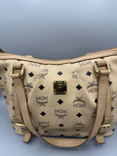 Lade das Bild in den Galerie-Viewer, MCM Shopper Beige Small
