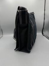 Lade das Bild in den Galerie-Viewer, Hermès Cotton Messenger Bag Black

