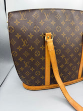 Lade das Bild in den Galerie-Viewer, Louis Vuitton Babylone Monogram Shopper
