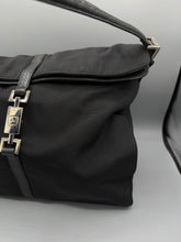 Lade das Bild in den Galerie-Viewer, Gucci Jackie Black Canvas
