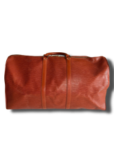 Lade das Bild in den Galerie-Viewer, Louis Vuitton EPI Keepall 60 Kastanienbraun
