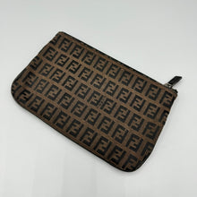 Lade das Bild in den Galerie-Viewer, Fendi Zucca Brown Pouch
