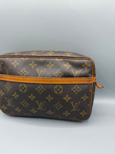 Lade das Bild in den Galerie-Viewer, Louis Vuitton Compiegne 23
