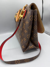 Lade das Bild in den Galerie-Viewer, Louis Vuitton Marignan Monogram/Red
