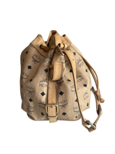 Lade das Bild in den Galerie-Viewer, MCM Bucket Bag Beige Visetos
