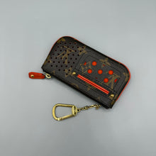 Lade das Bild in den Galerie-Viewer, Louis Vuitton Perforated Pochette Cles
