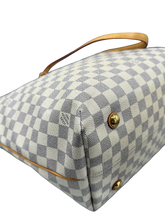 Lade das Bild in den Galerie-Viewer, Louis Vuitton Damier Azur Cabas Adventure
