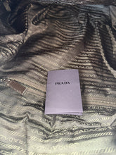 Lade das Bild in den Galerie-Viewer, Prada Triangle Brown Weekender Bag
