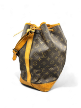 Lade das Bild in den Galerie-Viewer, Louis Vuitton Noe Grande Monogram
