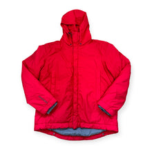 Lade das Bild in den Galerie-Viewer, Prada Gore-Tex Jacket Red 52
