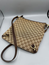 Lade das Bild in den Galerie-Viewer, Gucci Crossbody Beige
