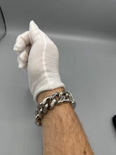 Lade das Bild in den Galerie-Viewer, Dior Gourmette Armband
