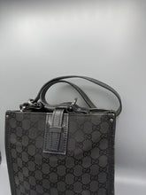Lade das Bild in den Galerie-Viewer, Gucci Bag Black Monogram
