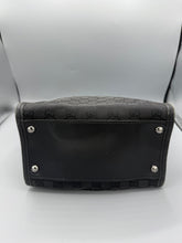 Lade das Bild in den Galerie-Viewer, Gucci Bag Black Monogram
