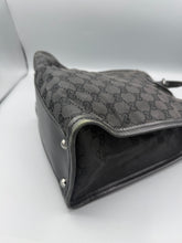Lade das Bild in den Galerie-Viewer, Gucci Bag Black Monogram
