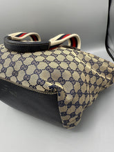 Lade das Bild in den Galerie-Viewer, Gucci Shopper Beige
