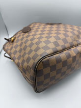 Lade das Bild in den Galerie-Viewer, Louis Vuitton Neverfull PM Damier Ebene
