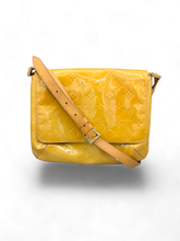 Lade das Bild in den Galerie-Viewer, Louis Vuitton Thompson Street Vernis Yellow
