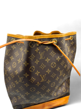 Lade das Bild in den Galerie-Viewer, Louis Vuitton Noe Grande Monogram
